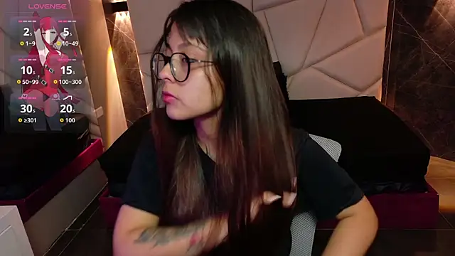 sophiaa 7 online show from 10.20.25