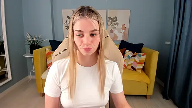 SweetyLicky online show from 10.16.25