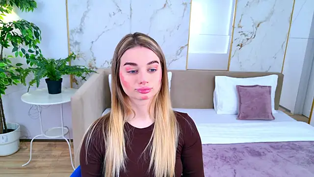 SweetyLicky online show from 02.28.26