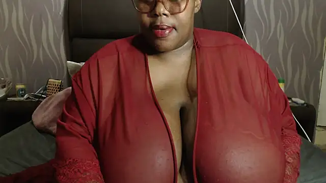 BoobsQueen46K online show from 10.31.25