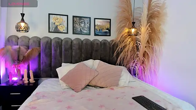 Viollet xoxo online show from 02.18.26