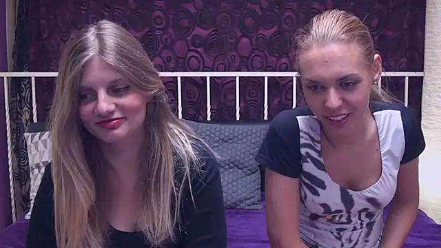 BlondeWitches online show from 09.23.25