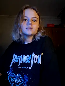 Snapshot of SlipperSherry chatting on 10.10.25 SlipperSherry online show from 10.10.25