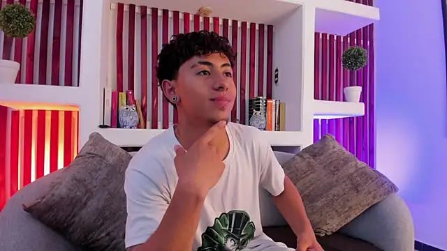 Snapshot of Troy_dalton chatting on 09.15.25 Troy dalton online show from 09.15.25