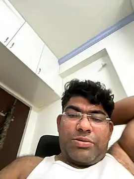 Snapshot of TELUGU-HYDDICK4u chatting on 11.03.25 TELUGU-HYDDICK4u online show from 11.03.25