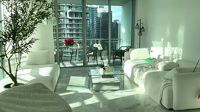 Ohbabykelly online show from 04.12.26