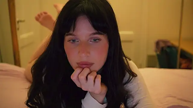 ellaa91 online show from 11.19.25