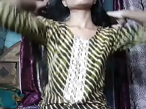 ROSE GOLDE online show from 11.03.25