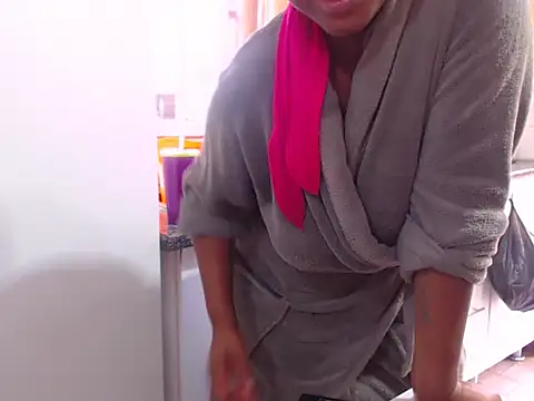 CouplesX96xx online show from 11.18.25