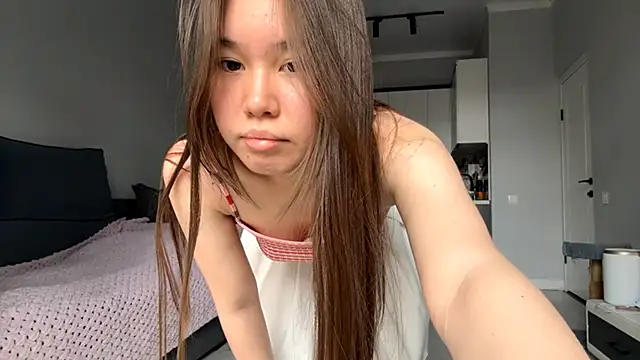 Wow Akemi online show from 09.23.25