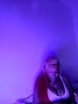 Snapshot of iamlalamilano chatting on 02.19.26 iamlalamilano online show from 02.19.26