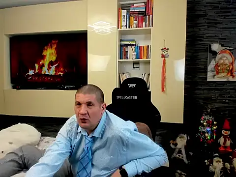 Snapshot of SpartacusDaddy48 chatting on 02.25.26 SpartacusDaddy48 online show from 02.25.26