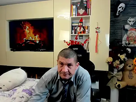 Snapshot of SpartacusDaddy48 chatting on 03.01.26 SpartacusDaddy48 online show from 03.01.26