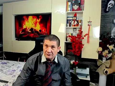 Snapshot of SpartacusDaddy48 chatting on 03.12.26 SpartacusDaddy48 online show from 03.12.26