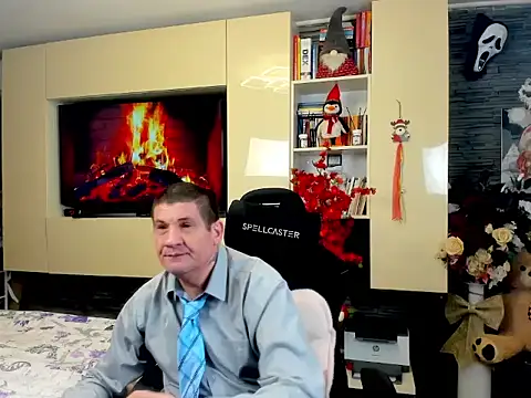 Snapshot of SpartacusDaddy48 chatting on 03.19.26 SpartacusDaddy48 online show from 03.19.26