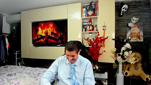 Snapshot of SpartacusDaddy48 chatting on 03.26.26 SpartacusDaddy48 online show from 03.26.26