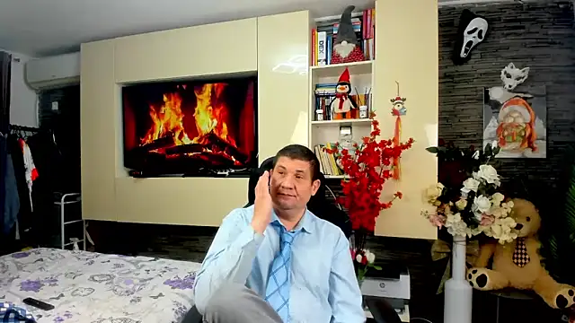 Snapshot of SpartacusDaddy48 chatting on 03.27.26 SpartacusDaddy48 online show from 03.27.26