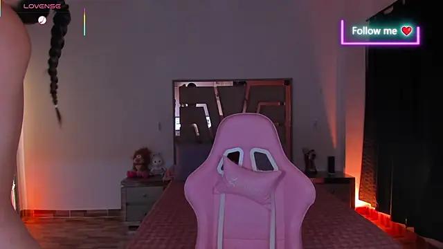 lunaarose online show from 04.22.26