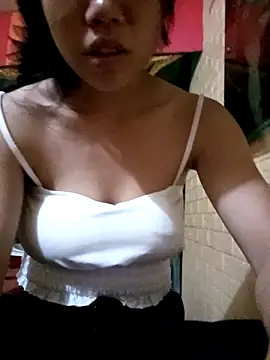 Snapshot of Adsatoh chatting on 09.29.25 Adsatoh online show from 09.29.25