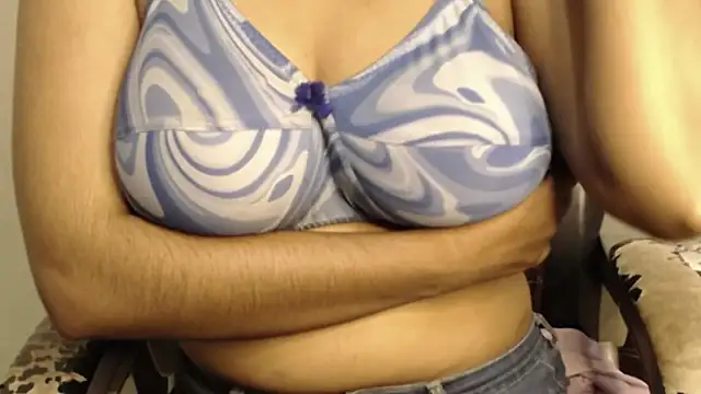 Snapshot of campornlive71 chatting on 12.20.25 campornlive71 online show from 12.20.25