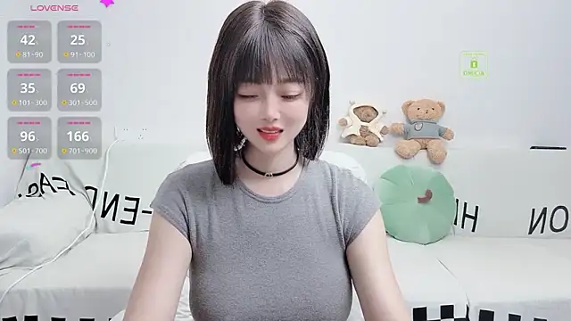 uikyy1 online show from 09.17.25