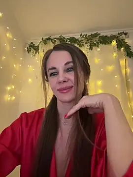 LucieMack online show from 04.13.26