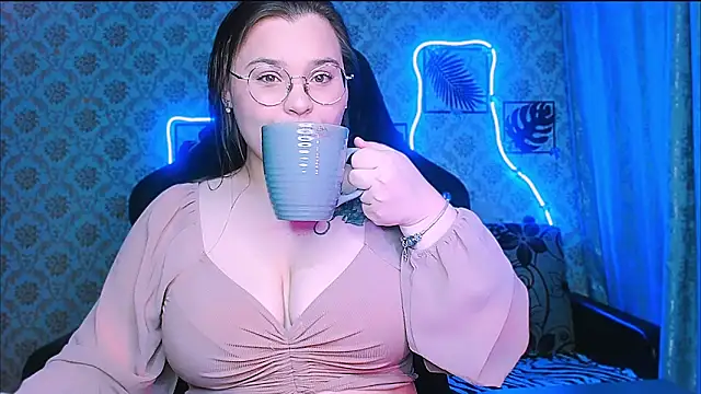 InLoveWithLife26 online show from 03.15.26