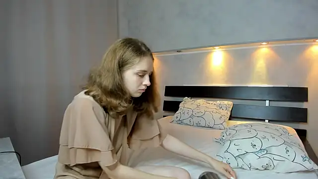 Camilla Kelly online show from 09.20.25