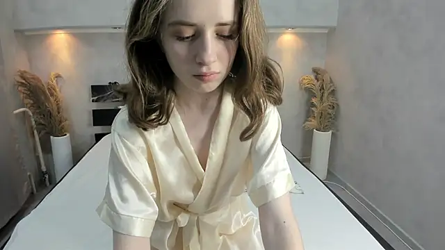 Camilla Kelly online show from 10.30.25