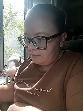 LillyWilly online show from 09.29.25