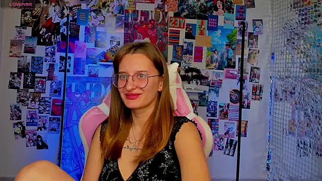 Maryyy May online show from 09.29.25