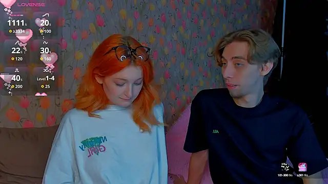 Snapshot of Squirrel_Bunny chatting on 10.07.25 Squirrel Bunny online show from 10.07.25