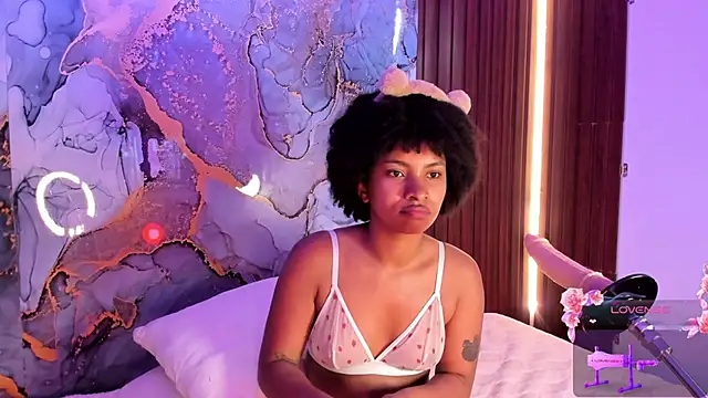 Lolalewis777 online show from 09.15.25