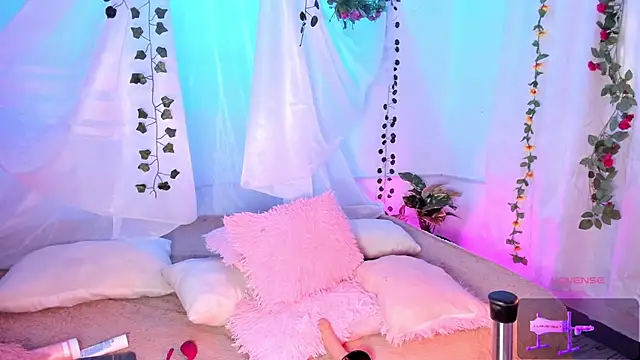 Lolalewis777 online show from 02.06.26