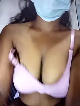 MickMicky online show from 10.18.25