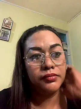 EmmaKantutera online show from 11.12.25