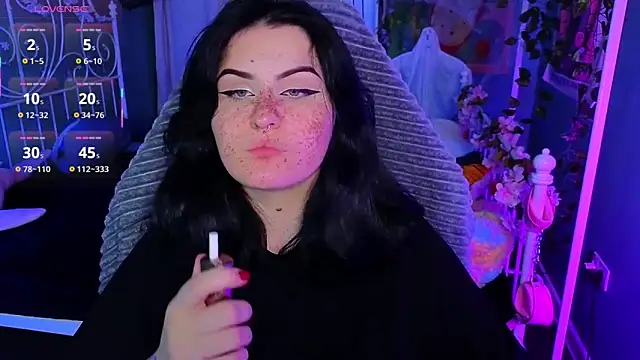 Dark Shine online show from 11.04.25