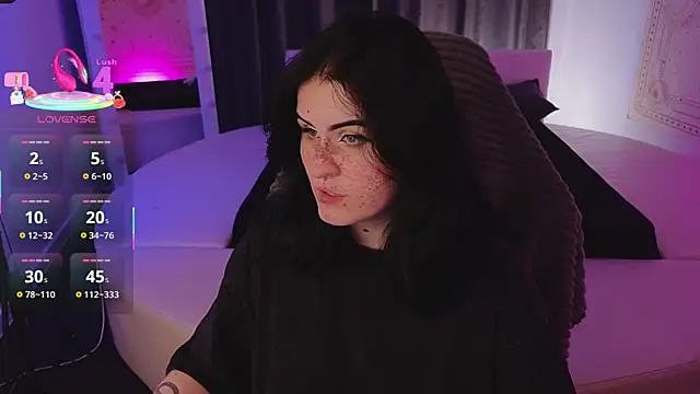 Dark Shine online show from 11.13.25