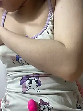 SiennaQueen18 online show from 10.17.25