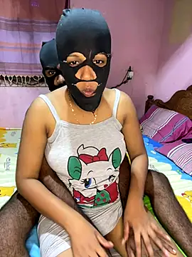 Snapshot of Sadaru_ chatting on 09.30.25 Sadaru  online show from 09.30.25