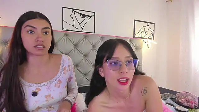 Naughty Couple83 online show from 11.25.25