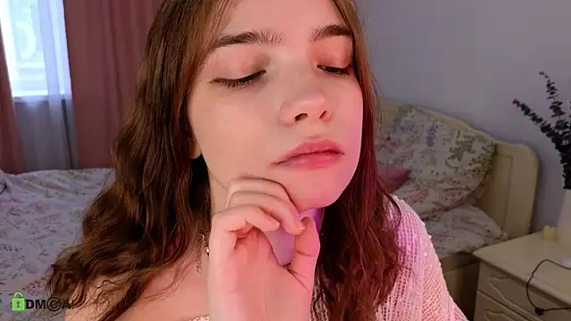 Snapshot of Evi_Brook chatting on 04.23.26 Evi Brook online show from 04.23.26
