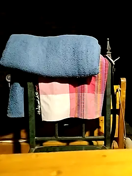 Snapshot of JohnnyTos chatting on 09.09.25 JohnnyTos online show from 09.09.25