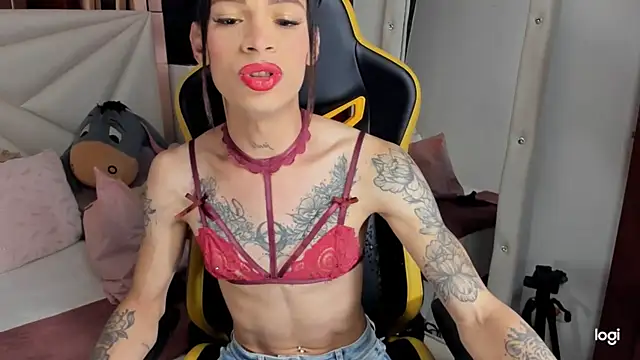 sara slut21 online show from 12.31.24