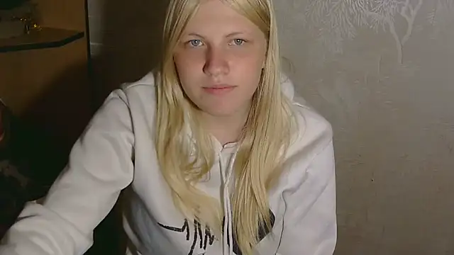 Victoria ooo online show from 10.03.25