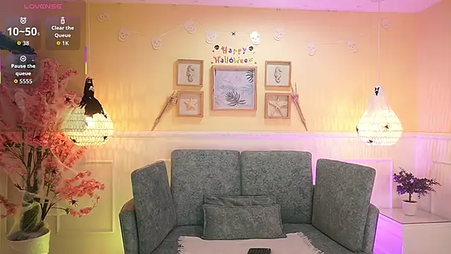 LoonaNyx online show from 10.25.25