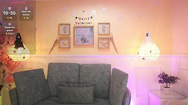 LoonaNyx online show from 10.27.25