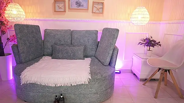 LoonaNyx online show from 11.11.25