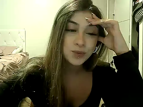 Becca B online show from 04.18.26