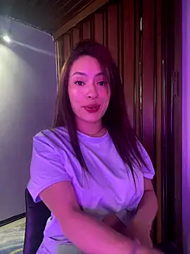 Adarha Ramirez online show from 11.19.25